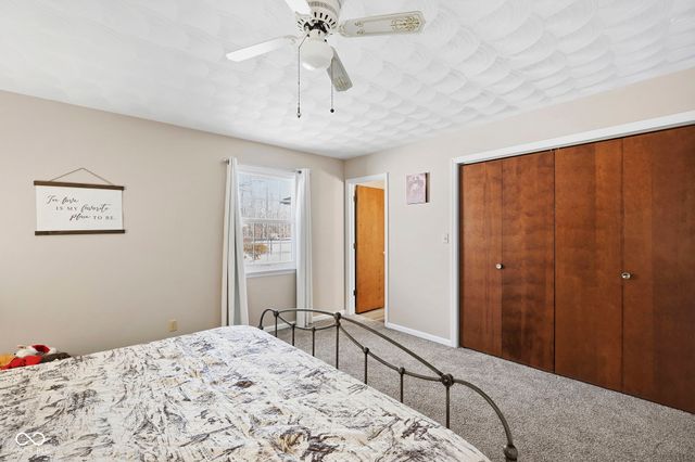 215 E Colony Acres Drive, Brazil, IN 47834