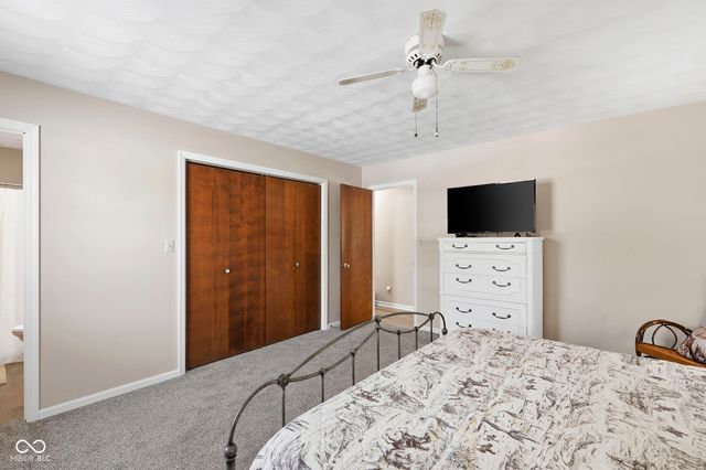 215 E Colony Acres Drive, Brazil, IN 47834