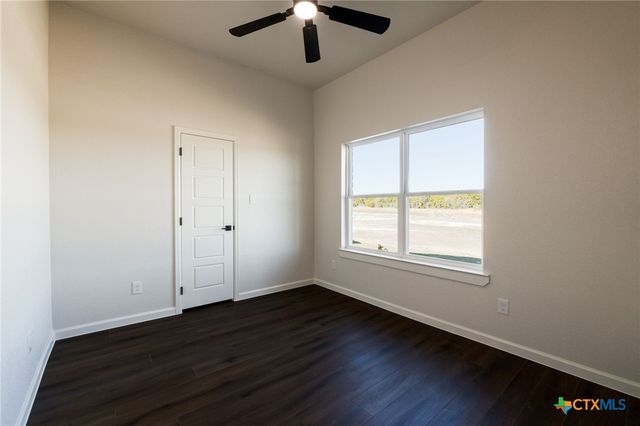 190 Cedar Bluff Loop, Gatesville, TX 76528