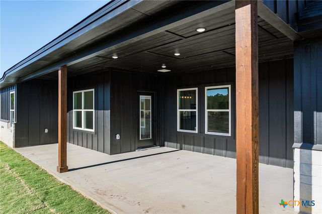 190 Cedar Bluff Loop, Gatesville, TX 76528