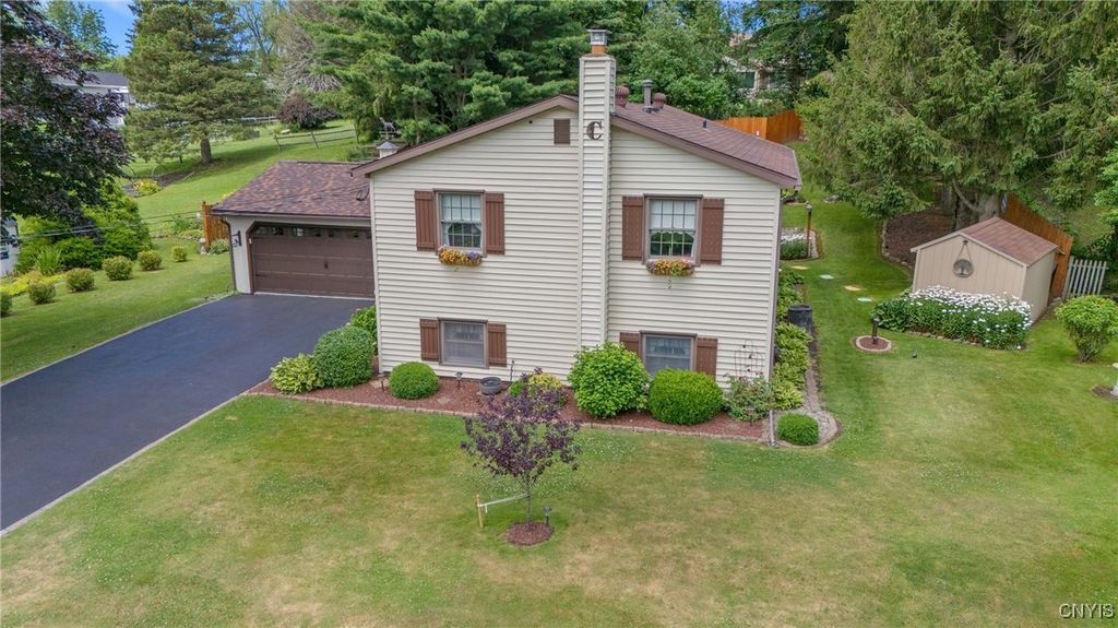 32 Candlewood Drive, Scriba, NY 13126