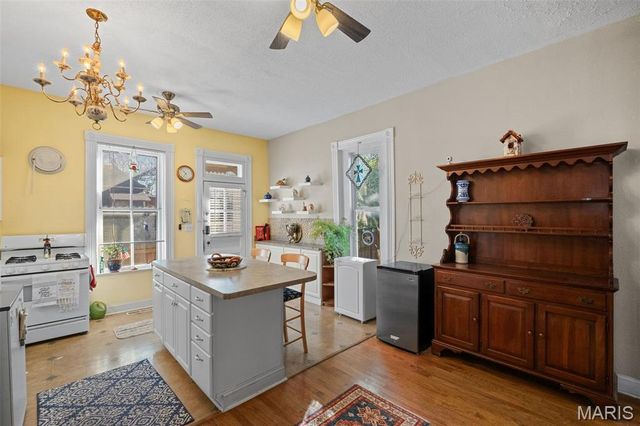 7200 Lanham Avenue, St Louis, MO 63143