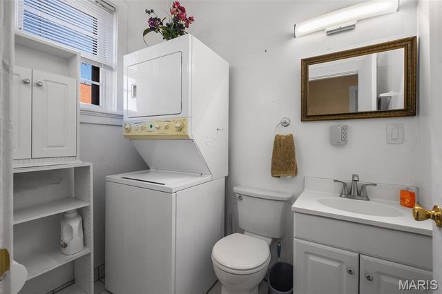 7200 Lanham Avenue, St Louis, MO 63143