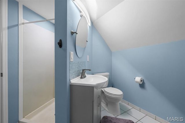 7200 Lanham Avenue, St Louis, MO 63143