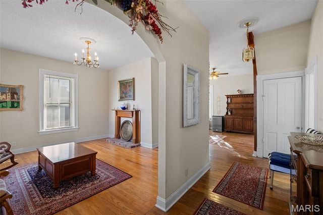 7200 Lanham Avenue, St Louis, MO 63143