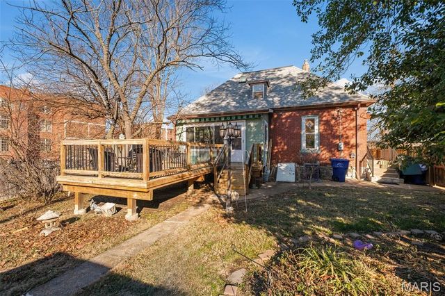 7200 Lanham Avenue, St Louis, MO 63143