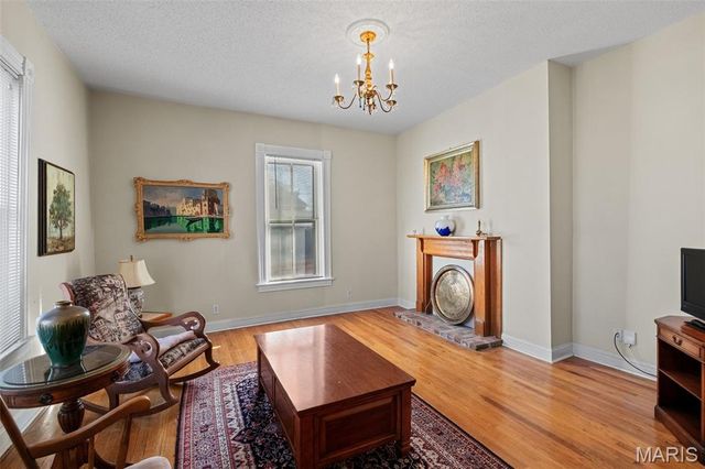 7200 Lanham Avenue, St Louis, MO 63143