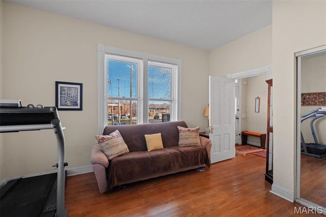 7200 Lanham Avenue, St Louis, MO 63143