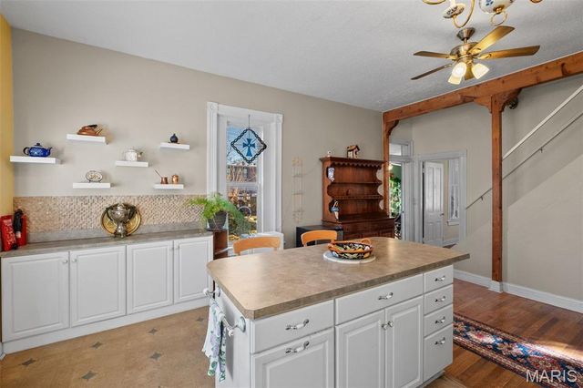 7200 Lanham Avenue, St Louis, MO 63143