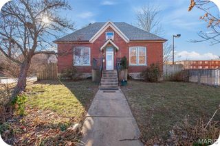 7200 Lanham Avenue, St Louis, MO 63143