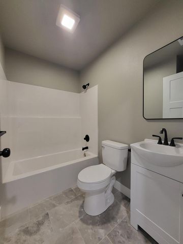 1618 Ridgemont Avenue, Monett, MO 65708