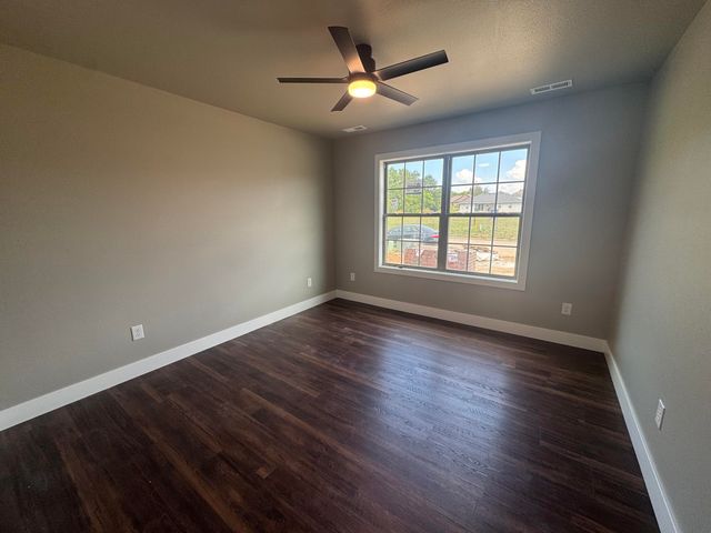 1618 Ridgemont Avenue, Monett, MO 65708