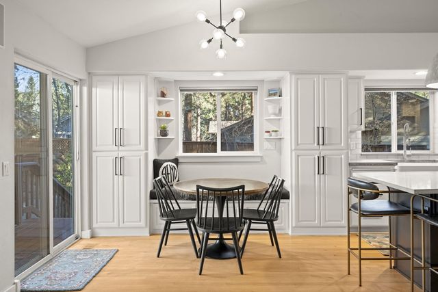 1872 NW Hill Point Drive, Bend, OR 97703