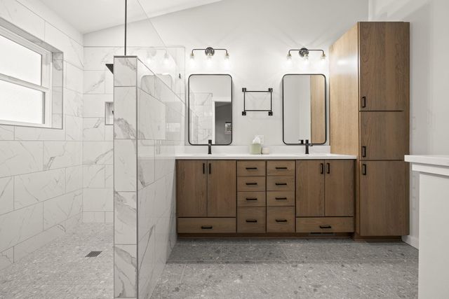 1872 NW Hill Point Drive, Bend, OR 97703