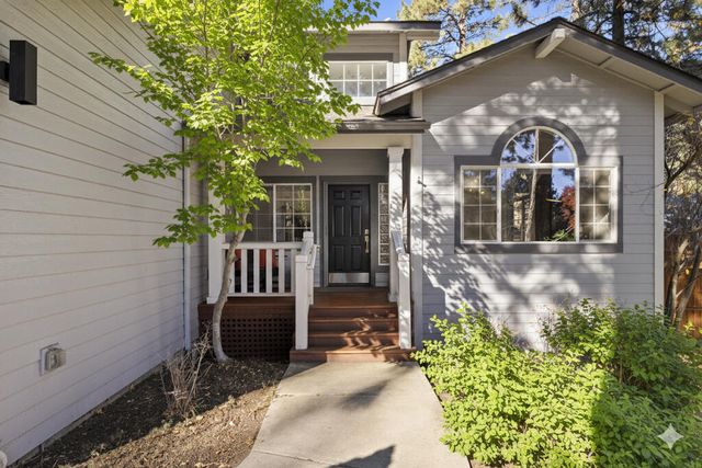 1872 NW Hill Point Drive, Bend, OR 97703