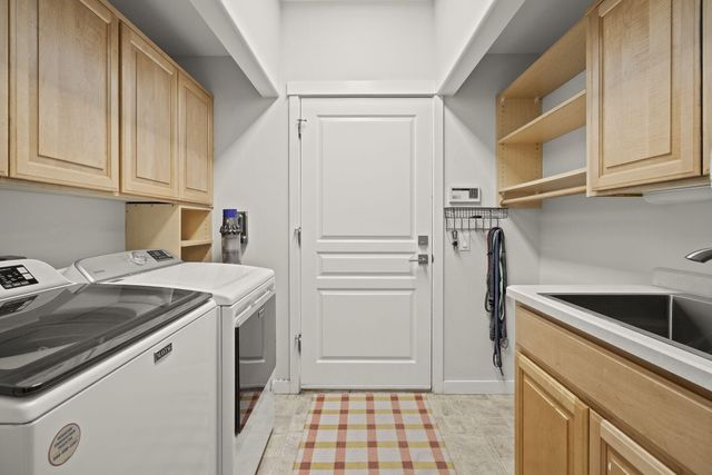 1872 NW Hill Point Drive, Bend, OR 97703