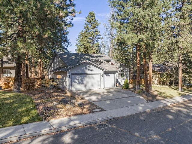 1872 NW Hill Point Drive, Bend, OR 97703