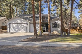 1872 NW Hill Point Drive, Bend, OR 97703