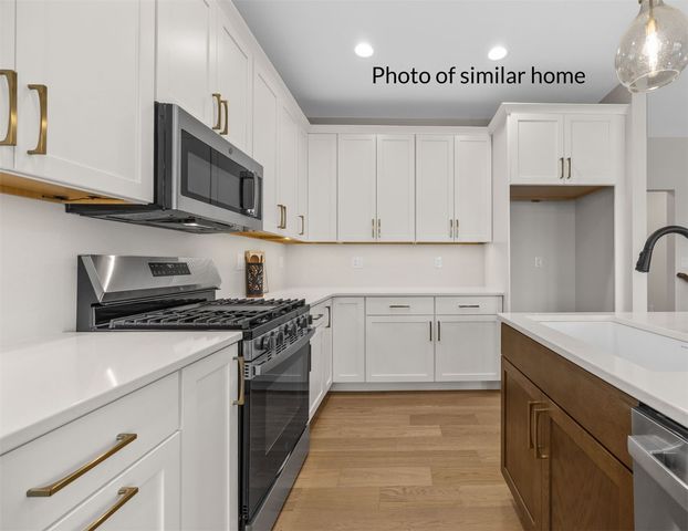 6925 Rock Wood Drive SW, Cedar Rapids, IA 52404