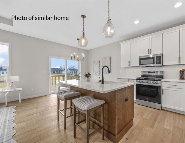 6925 Rock Wood Drive SW, Cedar Rapids, IA 52404