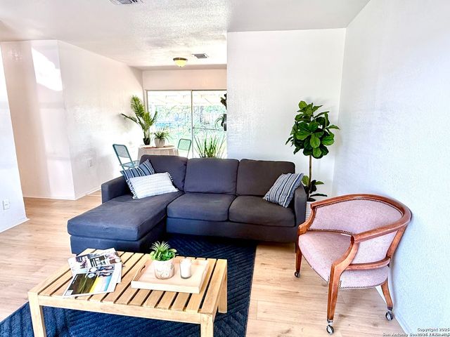 4723 Castle Rose, San Antonio, TX 78218