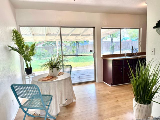 4723 Castle Rose, San Antonio, TX 78218