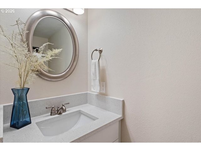 8685 Sw WILSON Ln, Wilsonville, OR 97070