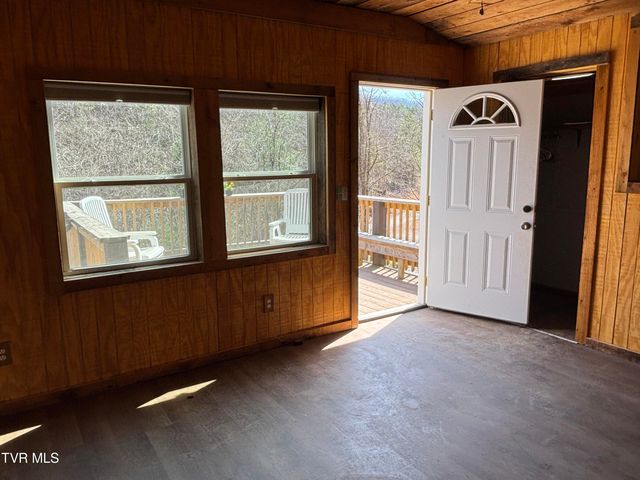 202 Greer Branch Road, Laurel Bloomery, TN 37680