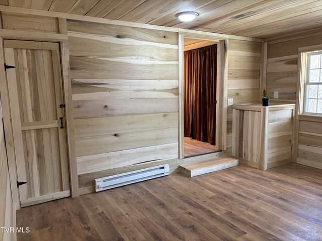 202 Greer Branch Road, Laurel Bloomery, TN 37680