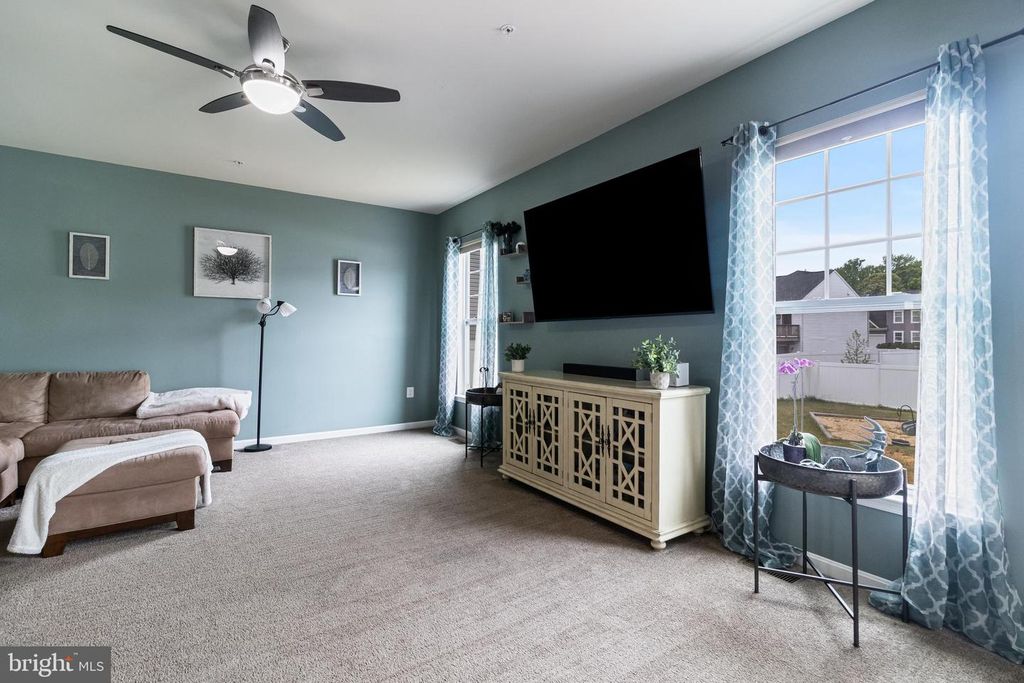 Image 10 of property listing at 45546 BETHSON ST, California, MD 20619