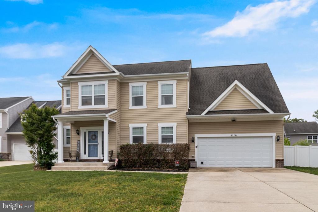 Image 2 of property listing at 45546 BETHSON ST, California, MD 20619