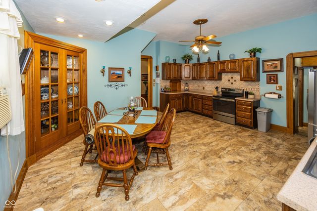 116 W Main Street, Knightstown, IN 46148