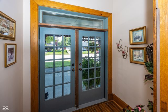 116 W Main Street, Knightstown, IN 46148