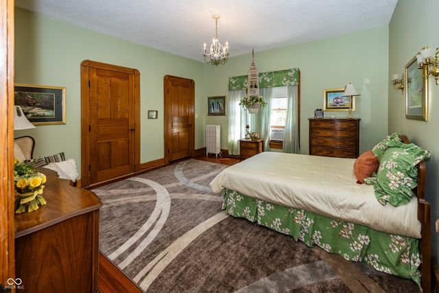 116 W Main Street, Knightstown, IN 46148