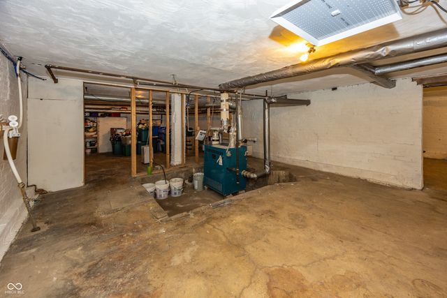 116 W Main Street, Knightstown, IN 46148