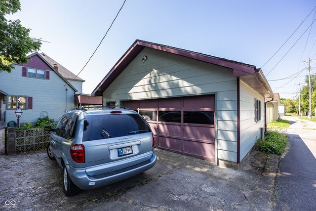 116 W Main Street, Knightstown, IN 46148