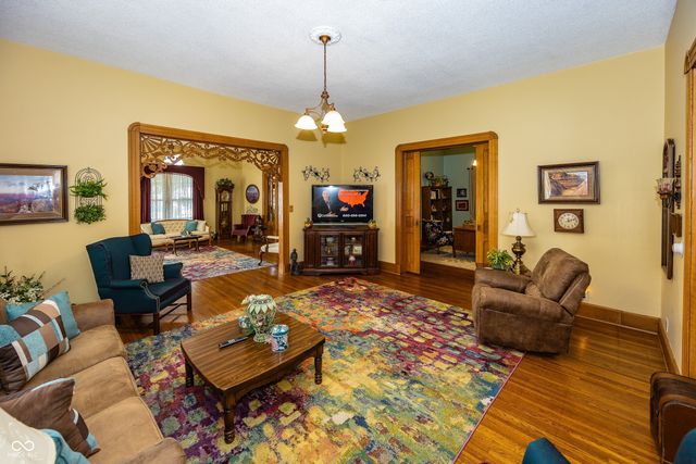 116 W Main Street, Knightstown, IN 46148