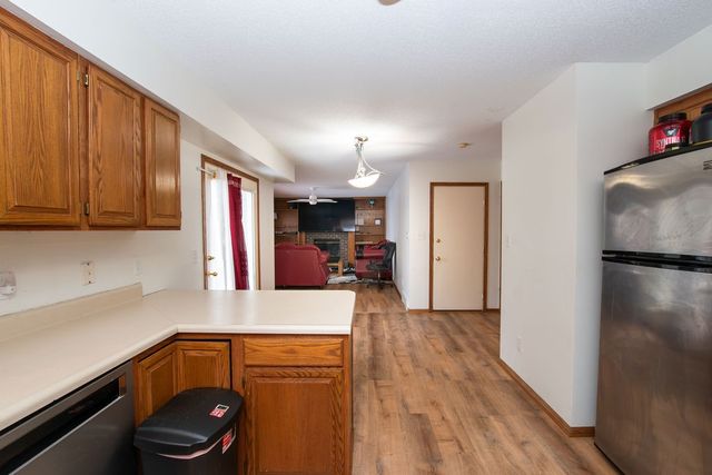 14543 Summit Drive, Clive, IA 50325