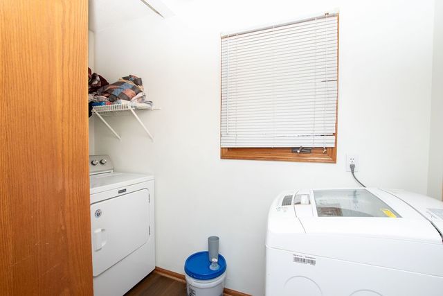 14543 Summit Drive, Clive, IA 50325