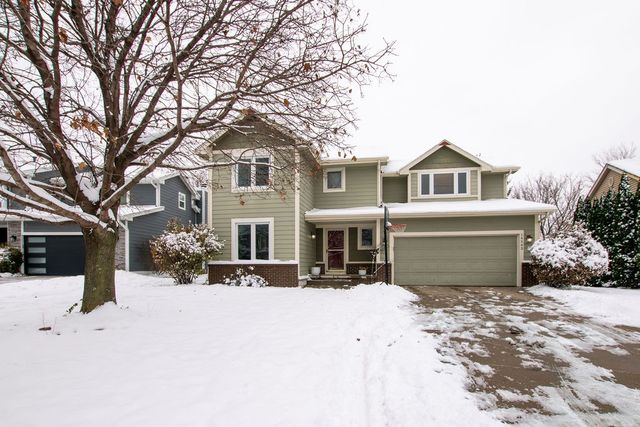 14543 Summit Drive, Clive, IA 50325