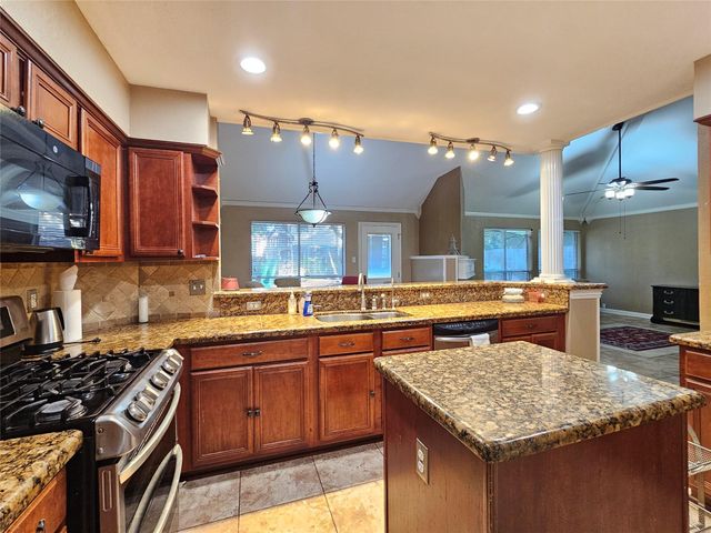 8807 Vista Springs Drive, Spring, TX 77379