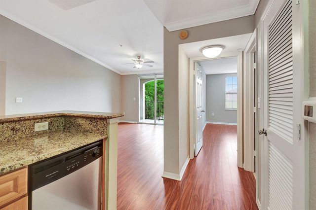 15065 Michelangelo Boulevard 305, Delray Beach, FL 33446