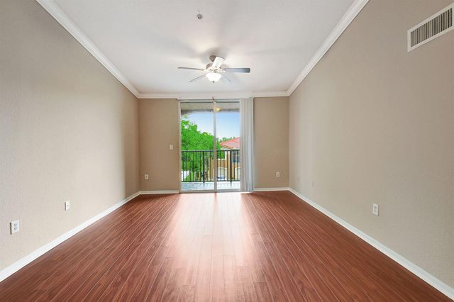 15065 Michelangelo Boulevard 305, Delray Beach, FL 33446