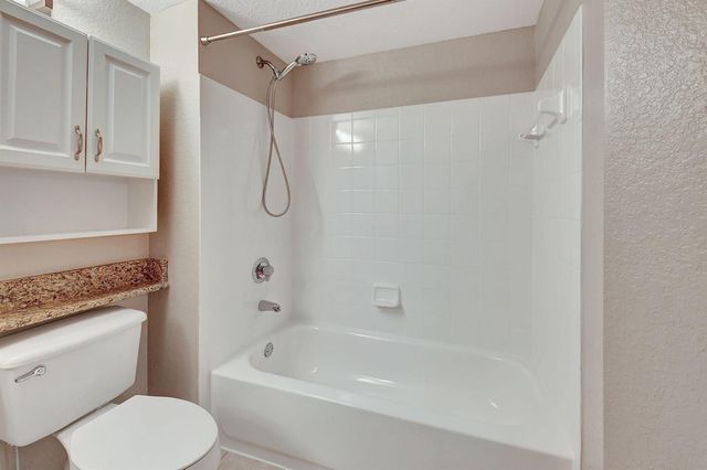 15065 Michelangelo Boulevard 305, Delray Beach, FL 33446