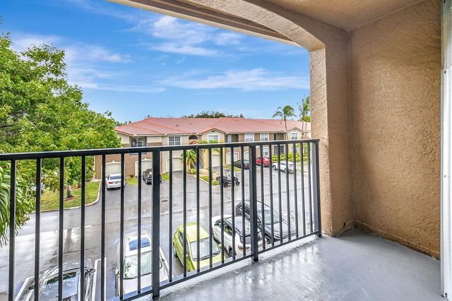 15065 Michelangelo Boulevard 305, Delray Beach, FL 33446