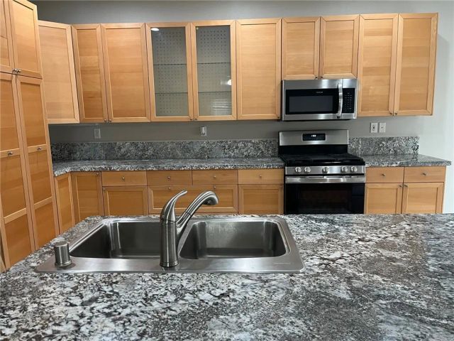 18198 Kalin Ranch Road, Victorville, CA 92395