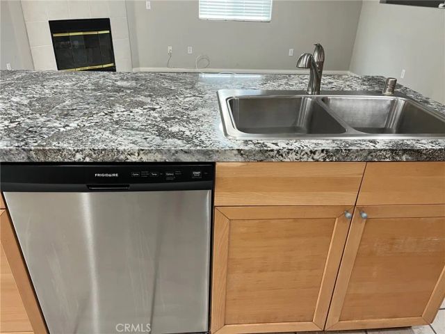 18198 Kalin Ranch Road, Victorville, CA 92395