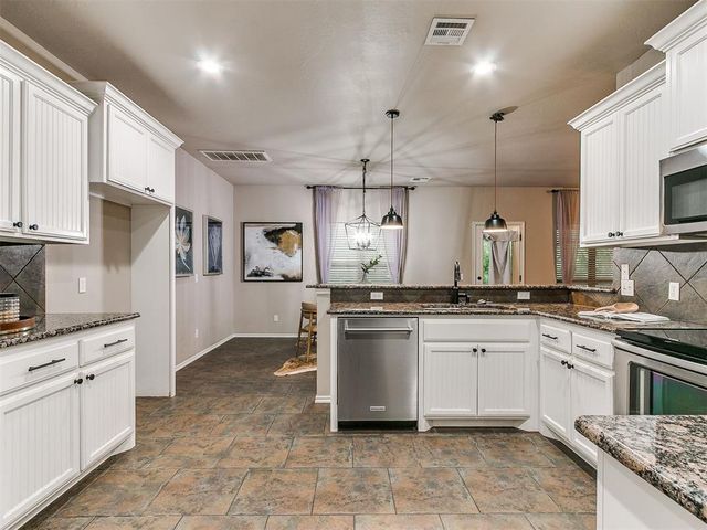 14573 Ashwood Court, Edmond, OK 73025
