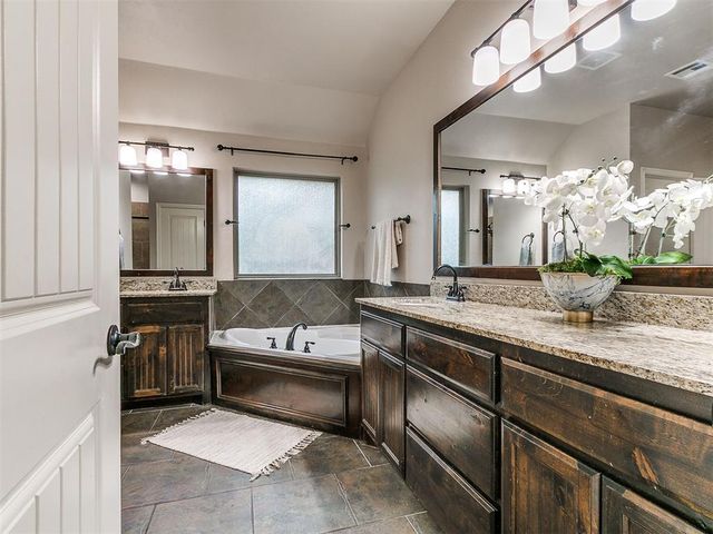 14573 Ashwood Court, Edmond, OK 73025