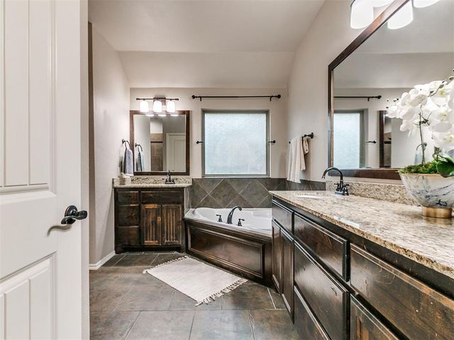14573 Ashwood Court, Edmond, OK 73025